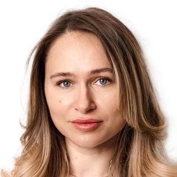 Закирова Диана Ниязовна — Пародонтолог, Стоматолог, Стоматолог-гигиенист, Казань