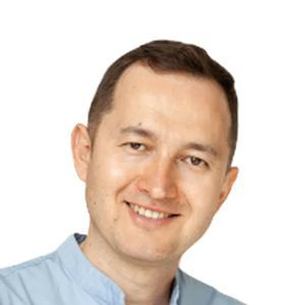 Сыртланов Рустам Рашитович — Офтальмолог-хирург, Казань