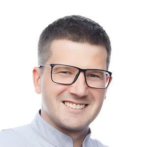 Морозов Михаил Сергеевич — Стоматолог-ортодонт, Санкт-Петербург