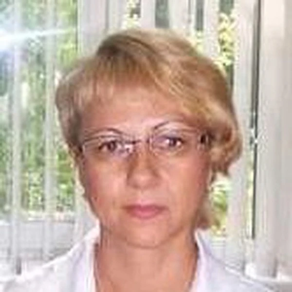 Кухаренко Оксана Сергеевна — Стоматолог, Омск