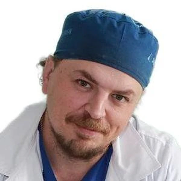 Тютюнников Александр Валерьевич — Ортопед, Травматолог, Омск
