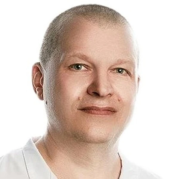 Сабакарь Михаил Владимирович — Офтальмолог-хирург, Омск