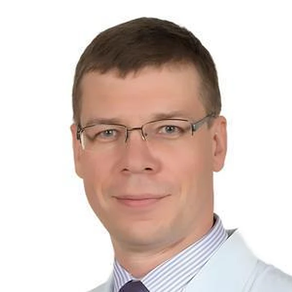 Коробейников Александр Владимирович — Торакальный хирург, Новосибирск