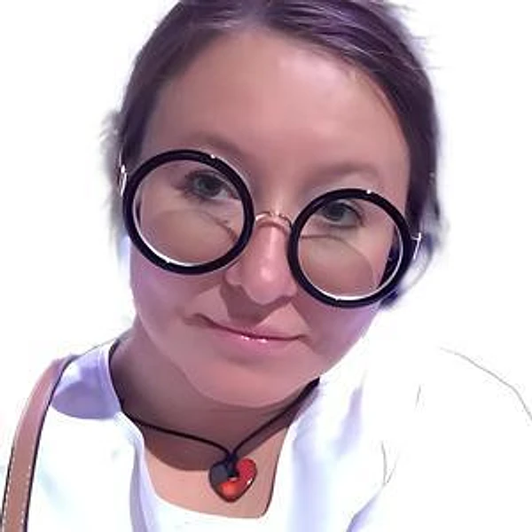 Цинеккер Дина Айдаровна — Детский стоматолог, Пародонтолог, Стоматолог, Стоматолог-хирург, Казань