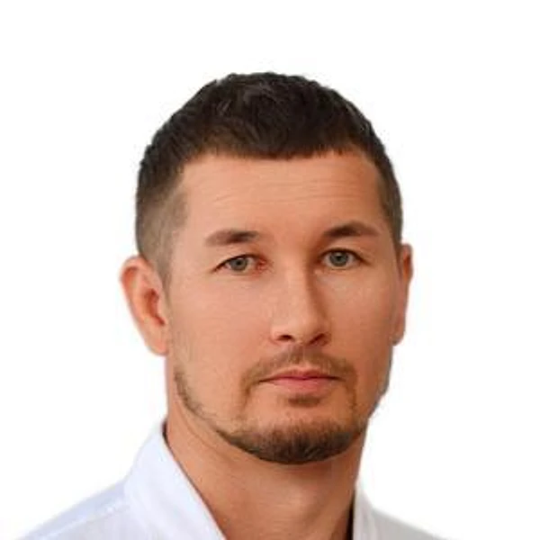 Пономарев Ильдар Петрович — Офтальмолог-хирург, Уфа