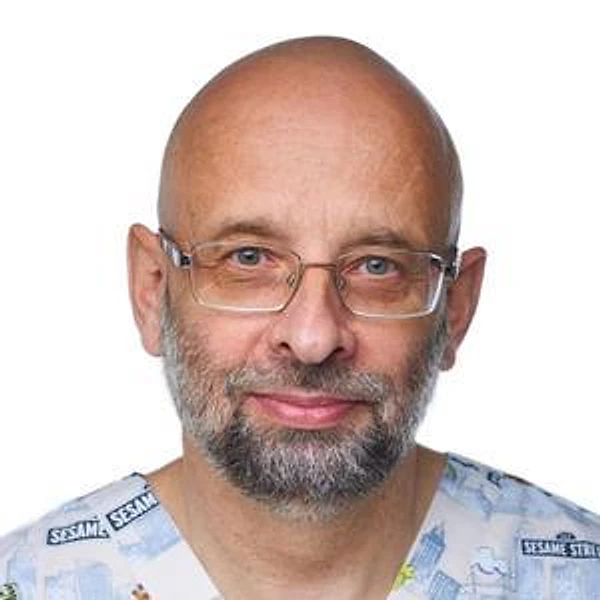 Шерстнов Михаил Юрьевич — Маммолог, Онколог, Онколог-маммолог, Хирург, Санкт-Петербург