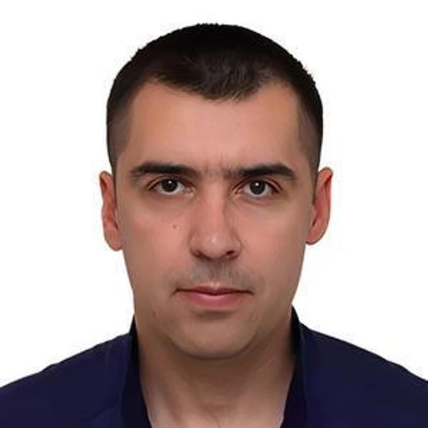 Привалов Виктор Геннадьевич — Массажист, Москва
