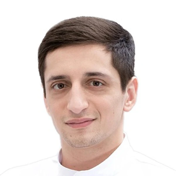 Ильканаев Роман Захарович — Стоматолог, Москва