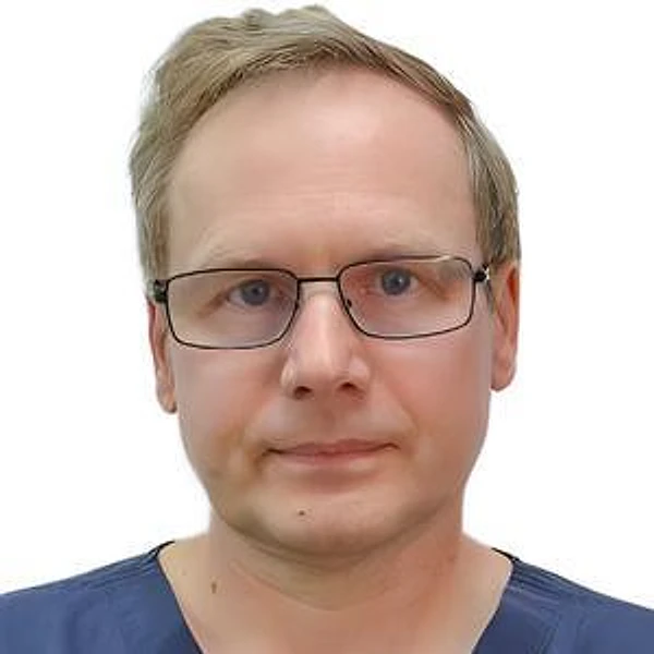 Савенков Владимир Викторович — Стоматолог, Видное