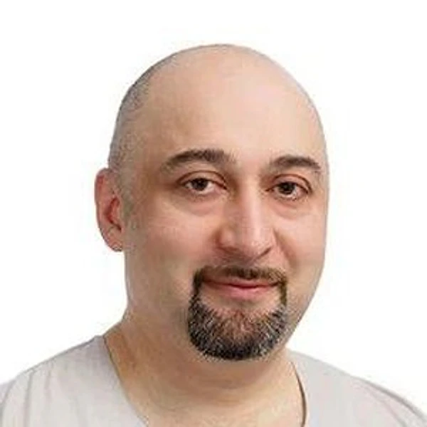 Хапчаев Руслан Таласович — Офтальмолог (окулист), Санкт-Петербург