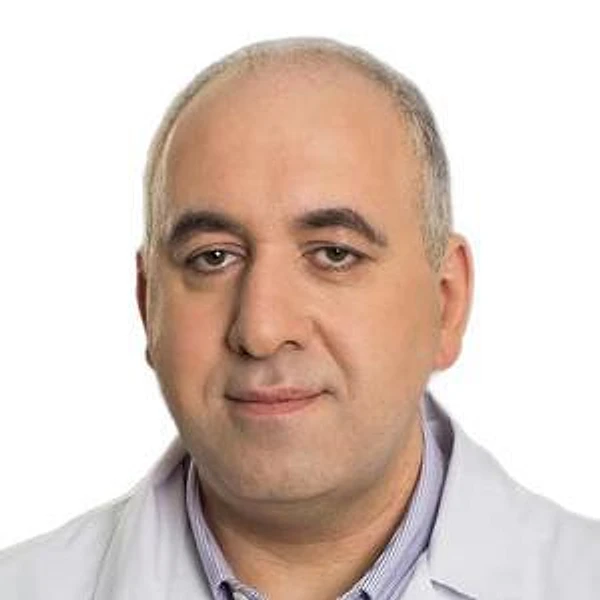 Шахназаров Альберт Эдуардович — ЛОР, Санкт-Петербург