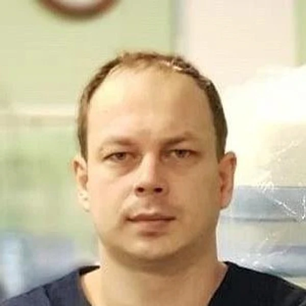 Попов Виталий Викторович — Малоинвазивный хирург, Онколог, Хирург, Санкт-Петербург