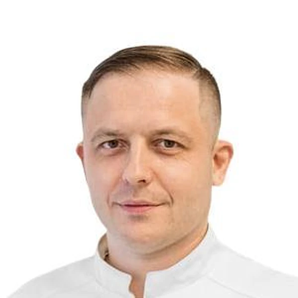 Ушаков Эдуард Валерьевич — Стоматолог-имплантолог, Стоматолог-хирург, Санкт-Петербург