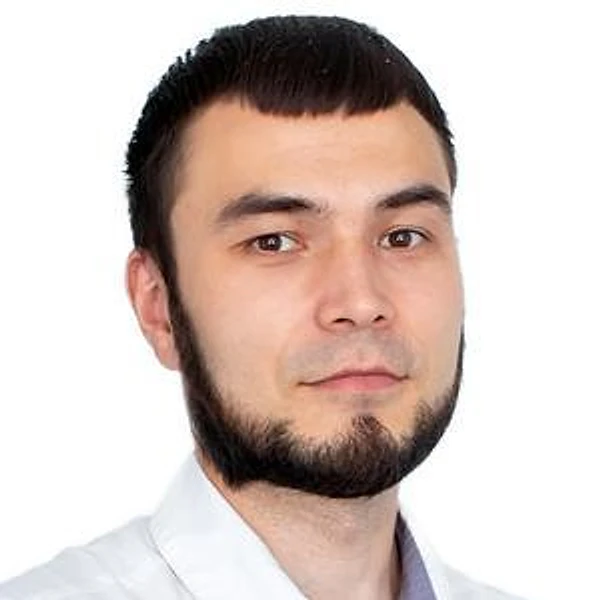 Вазиров Альберт Ратмилович — Стоматолог-хирург, Стоматолог-имплантолог, Екатеринбург