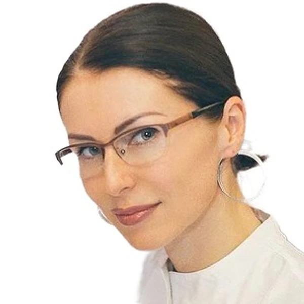 Зверева Юлия Николаевна — Пластический хирург, Тверь