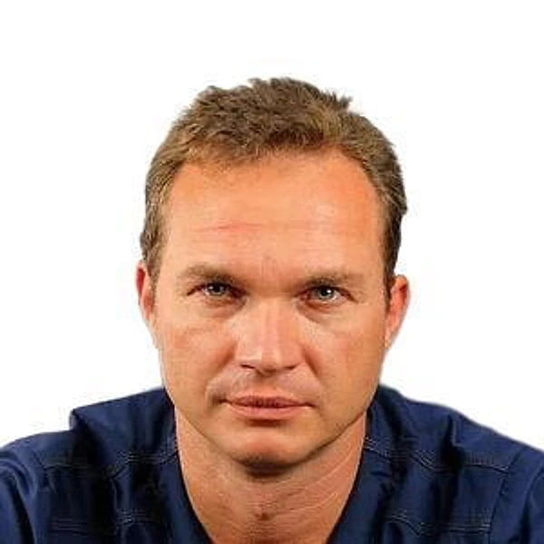 Железный Владислав Владимирович — Стоматолог-имплантолог, Пародонтолог, Стоматолог-ортопед, Стоматолог-хирург, Москва