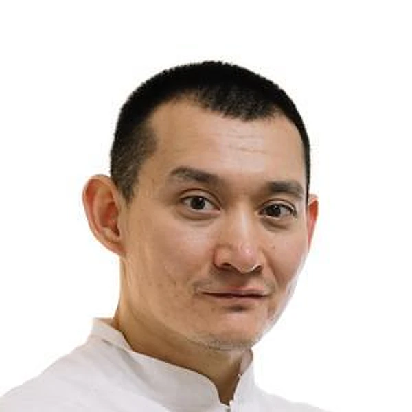 Казакбаев Ренат Амирович — Офтальмолог-хирург, Уфа