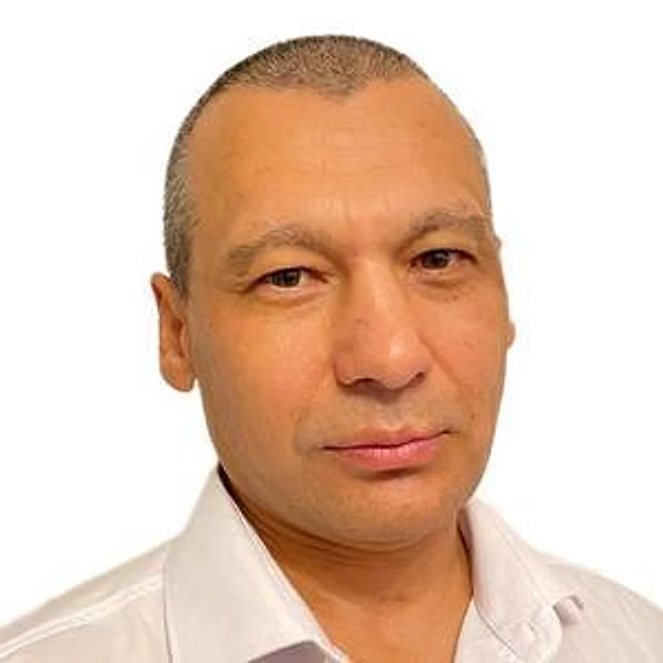 Зайнуллин Азат Саматович — Сосудистый хирург (ангиохирург), Флеболог, Уфа