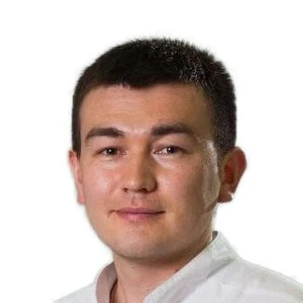 Нурыев Азат Азаматович — Пластический хирург, Хирург, Уфа