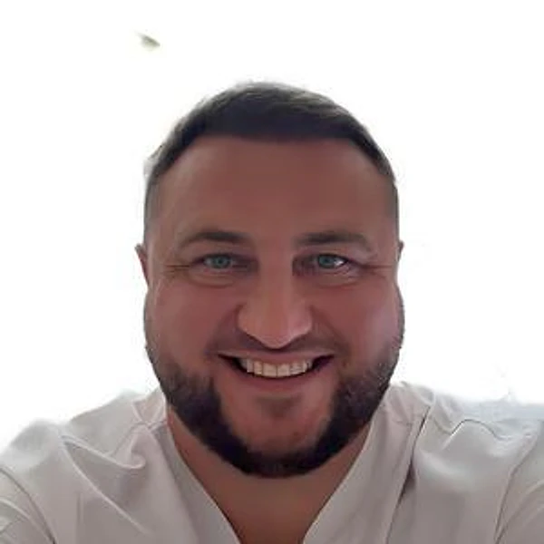 Анашкин Павел Михайлович — Стоматолог-ортопед, Стоматолог-имплантолог, Стоматолог-хирург, Бийск
