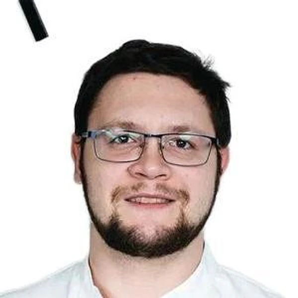 Макагон Максим Михайлович — Стоматолог-хирург, Стоматолог, Стоматолог-имплантолог, Стоматолог-ортопед, Хабаровск