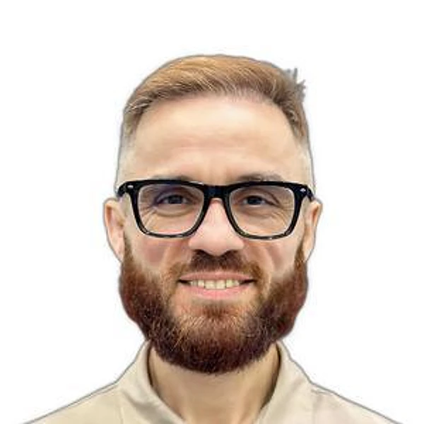 Амирханов Таймураз Назимович — Стоматолог-хирург, Стоматолог-имплантолог, Санкт-Петербург