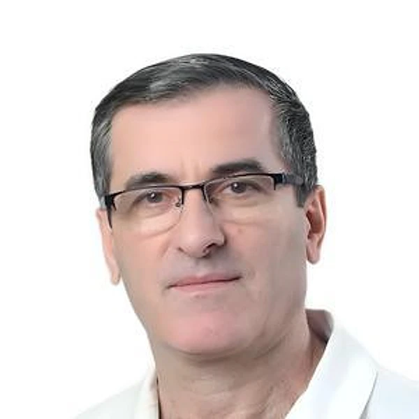 Гаджимурадов Расул Увайсович — Сосудистый хирург (ангиохирург), Москва