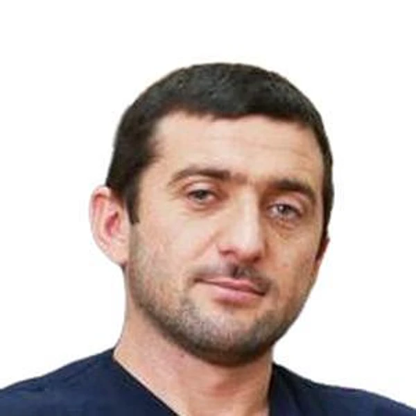 Дубаев Асланбек Аслудинович — Сосудистый хирург (ангиохирург), Махачкала