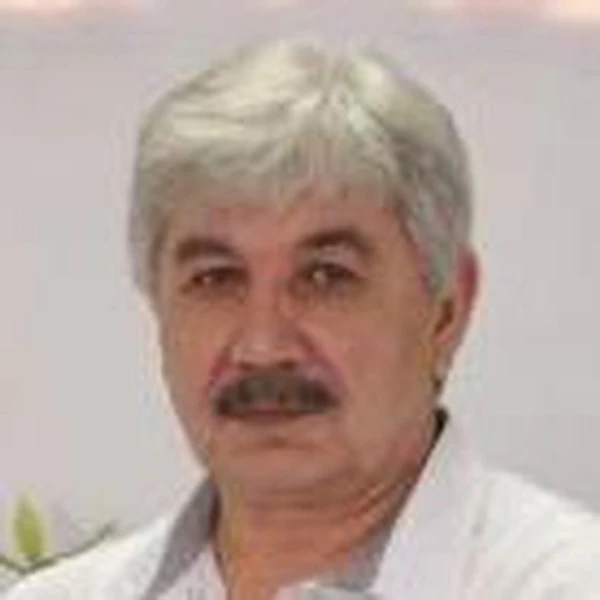 Мирзаев Ашурбек Саламович — Стоматолог-хирург, Махачкала