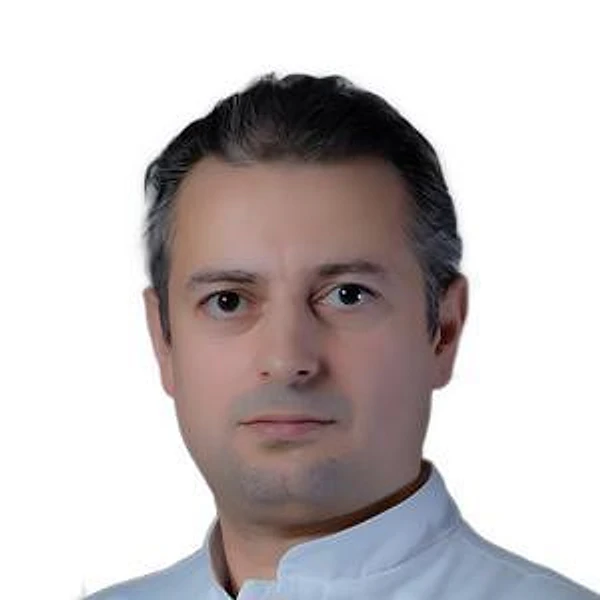 Асадов Руслан Низамиевич — Нейрохирург, Москва
