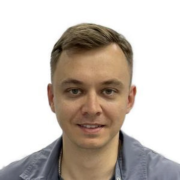 Лавренюк Евгений Андреевич — Стоматолог-ортопед, Детский стоматолог-хирург, Стоматолог, Стоматолог-имплантолог, Стоматолог-хирург, Рязань