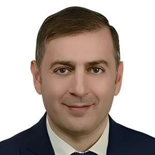 Казарян Артак Варужанович — Кардиохирург, Москва