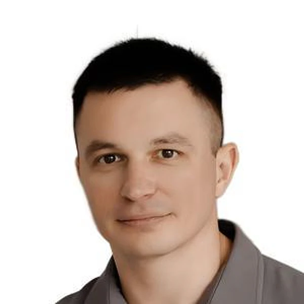 Портнягин Максим Сергеевич — Стоматолог, Томск