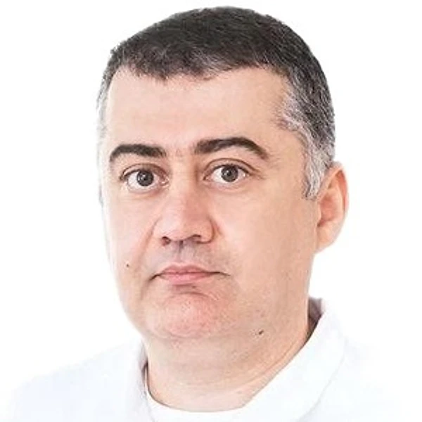Адян Ваган Суренович — Стоматолог, Томск
