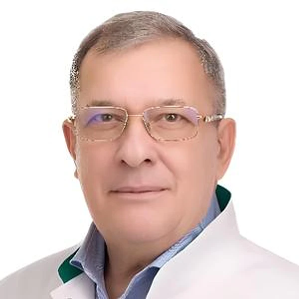 Бравве Александр Давидович — Пластический хирург, Москва
