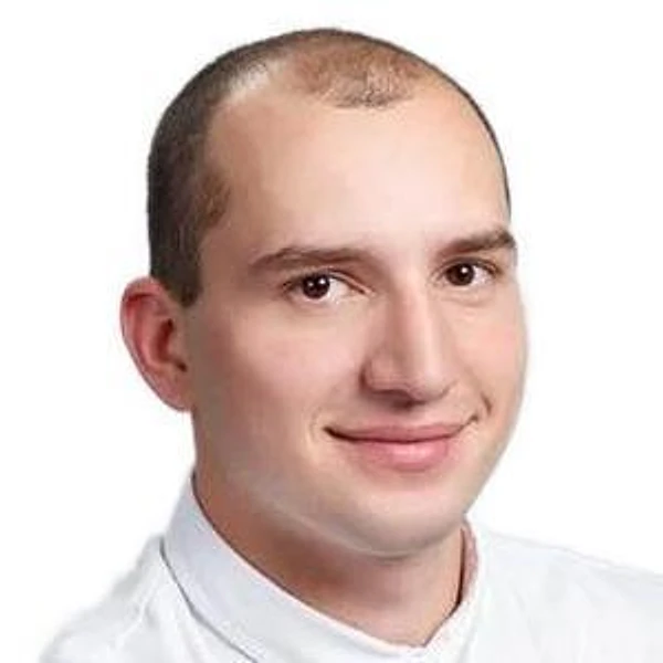 Крюк Максим Михайлович — Стоматолог, Стоматолог-хирург, Воронеж