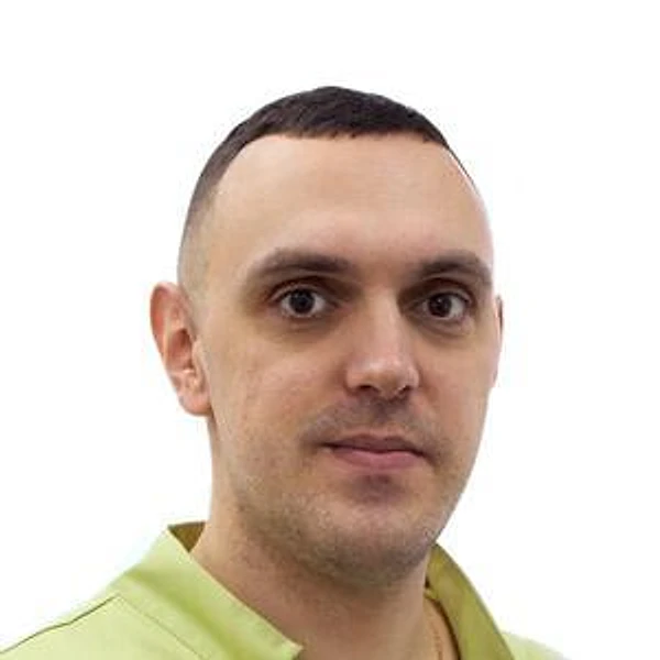 Манин Дмитрий Сергеевич — Стоматолог, Киров