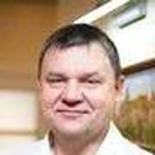 Сурков Олег Иванович — Стоматолог-ортопед, Калининград