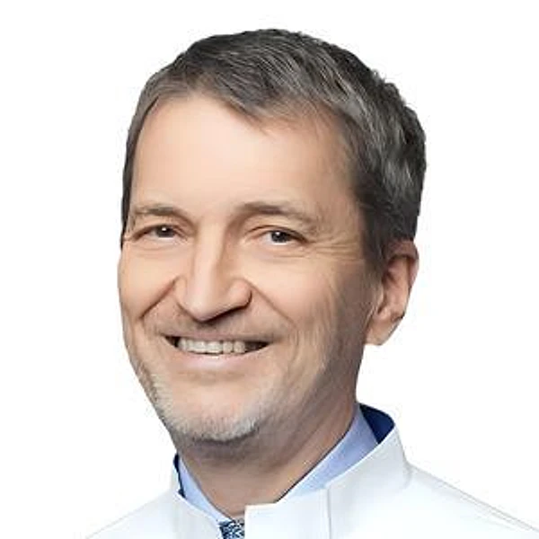 Голубев Игорь Олегович — Кистевой хирург, Ортопед, Пластический хирург, Травматолог, Хирург, Москва