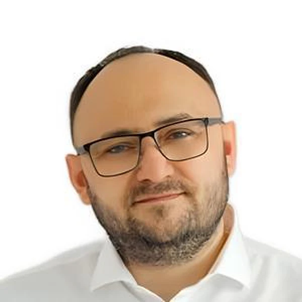 Зинетуллин Рустам Эмирович — Стоматолог-имплантолог, Стоматолог-ортопед, Стоматолог-хирург, Чебоксары