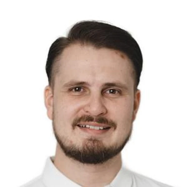 Феденев Дмитрий Александрович — Стоматолог-имплантолог, Сургут