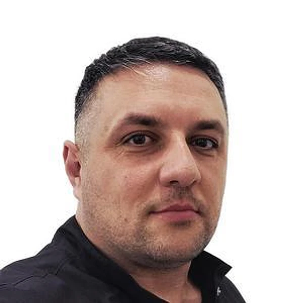 Багмут Ярослав Вадимович — Стоматолог-ортопед, Стоматолог-гигиенист, Сургут