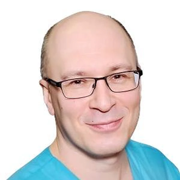 Колосов Роман Владимирович — Сосудистый хирург (ангиохирург), Москва