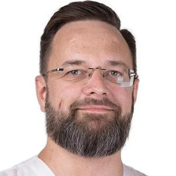 Приступа Вадим Сергеевич — Стоматолог-имплантолог, Стоматолог-хирург, Москва
