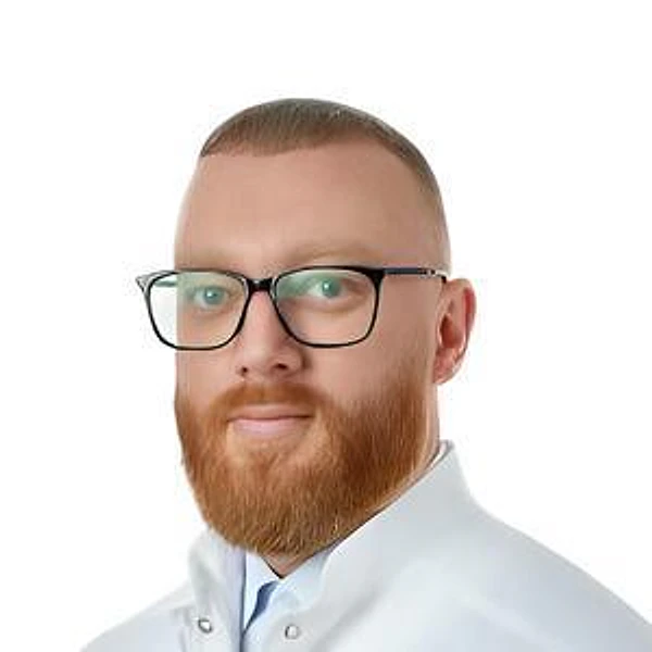 Юринов Артем Сергеевич — Сосудистый хирург (ангиохирург), Малоинвазивный хирург, Екатеринбург