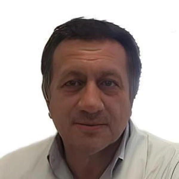 Кабисов Вячеслав Владимирович — Сосудистый хирург (ангиохирург), Владикавказ