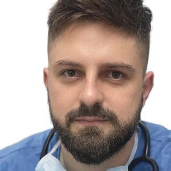 Добровольский Илья Васильевич — Хирург, Керчь