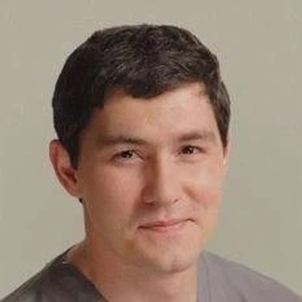 Гуазов Заурбек Юрьевич — Стоматолог, Стоматолог-ортопед, Стоматолог-хирург, Санкт-Петербург