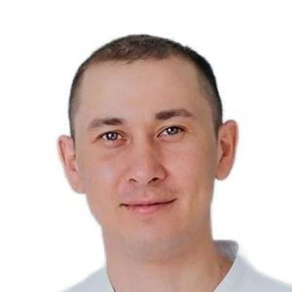 Бакиров Рустам Ильдусович — Стоматолог-имплантолог, Стоматолог-хирург, Нефтекамск