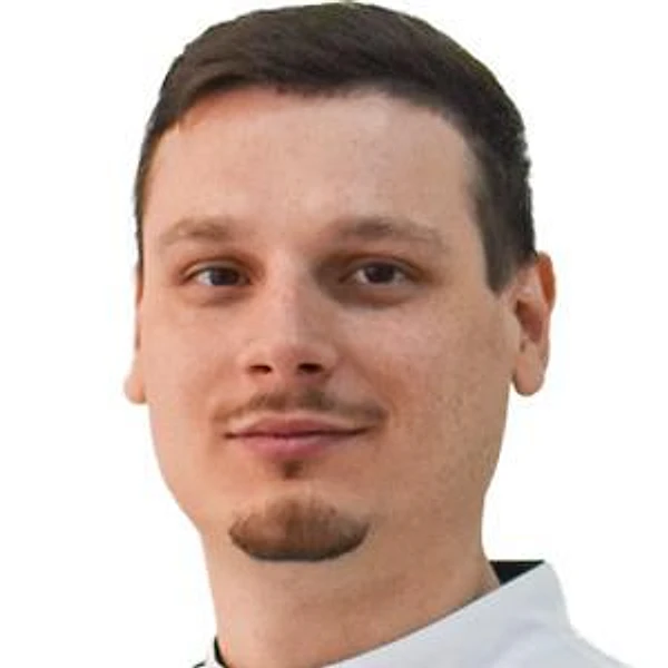 Евдокимов Михаил Владимирович — Стоматолог, пос. Яблоновский